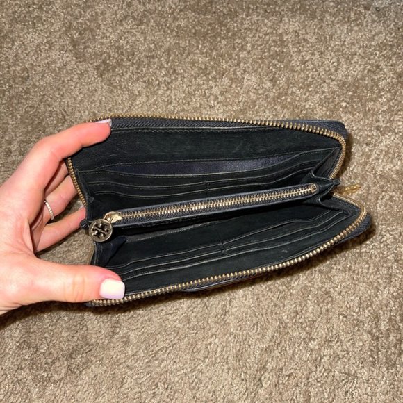 Tory Burch Wallet - Picture 3 of 3